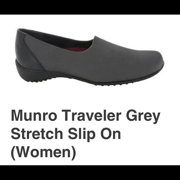 munro traveler slip on